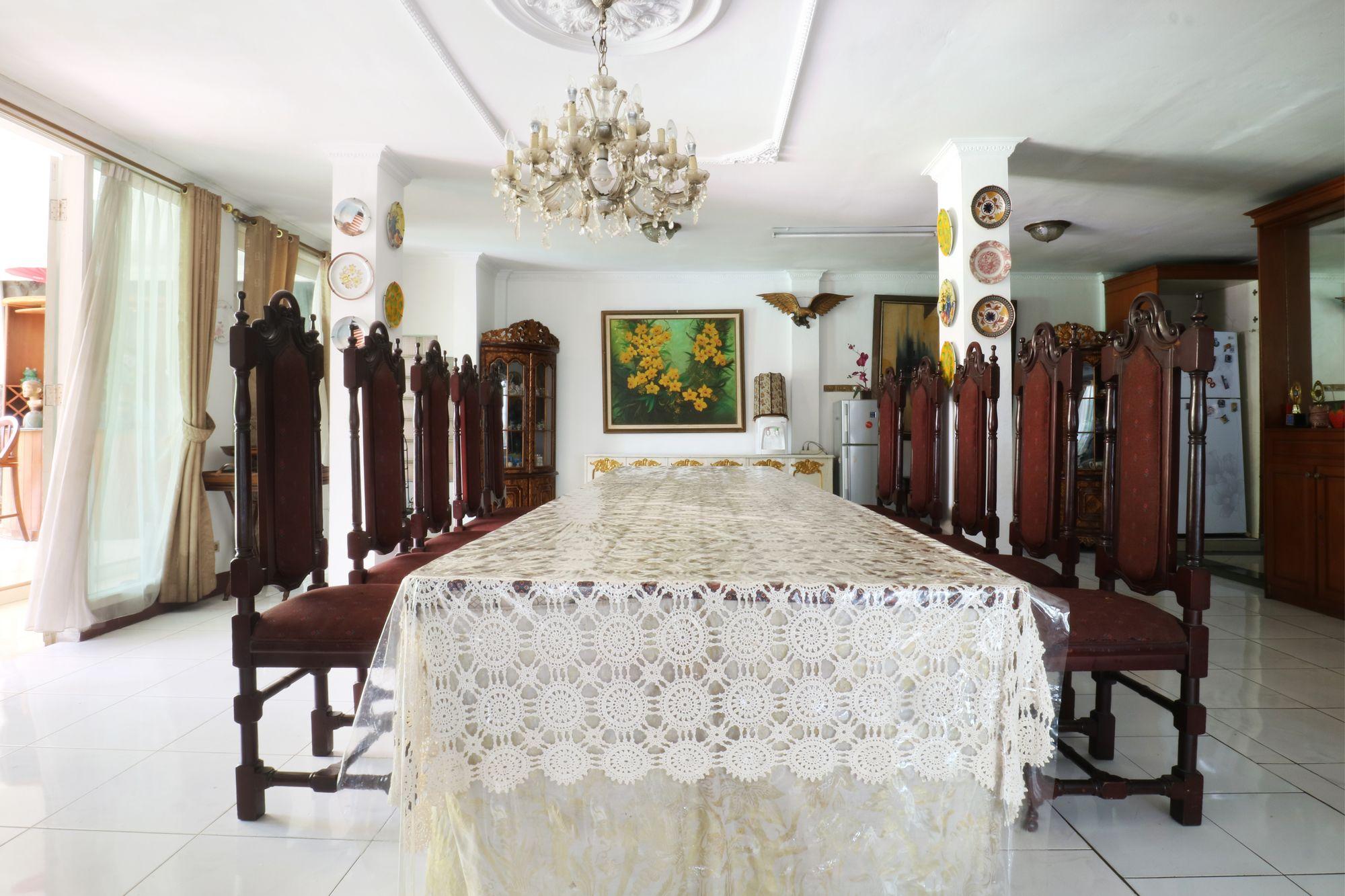 Villa Sri Manganti Jakarta Buitenkant foto